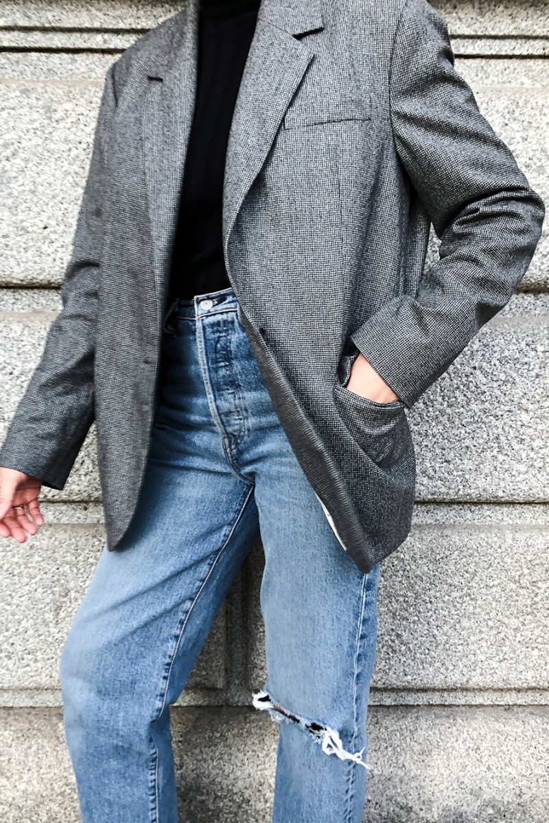 Trini |Isabel Marat blazer Levi's jeans